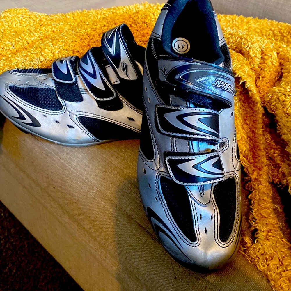 Women cycling /biking shoes size 41
